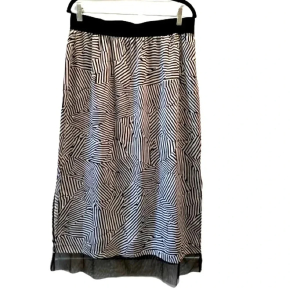 NWOT DKNY Women’s Maxi Skirt Size Large Zebra Animal Print Elastic Waist - Picture 1 of 9